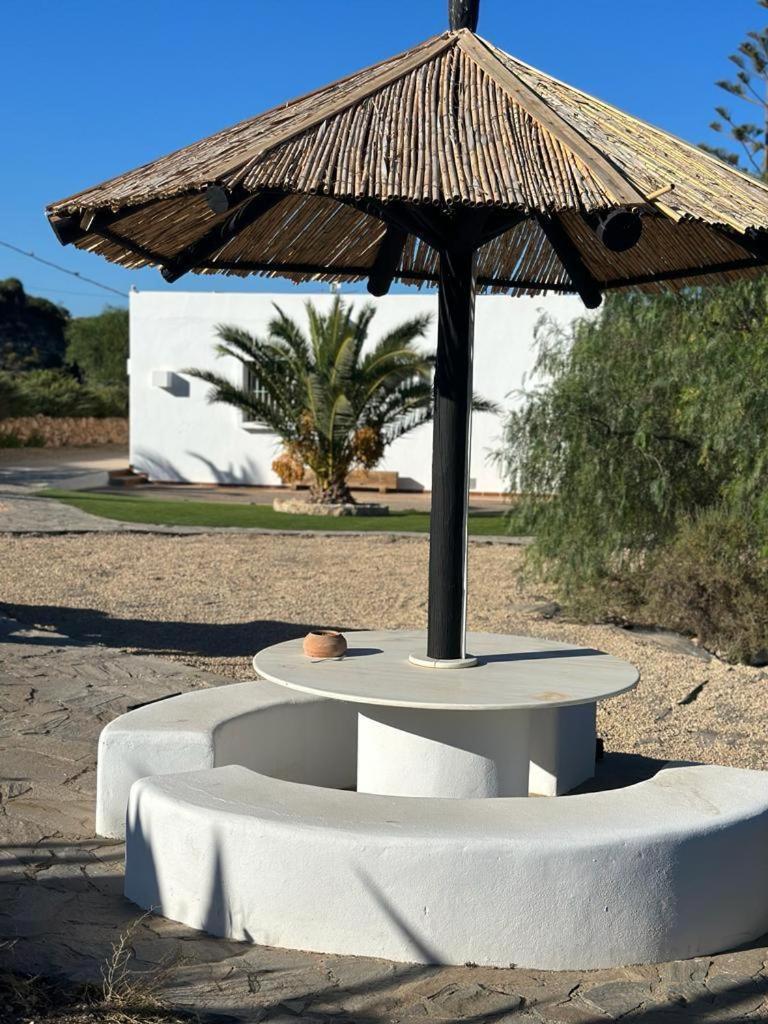 Los Palmitos Agua Amarga  Buitenkant foto